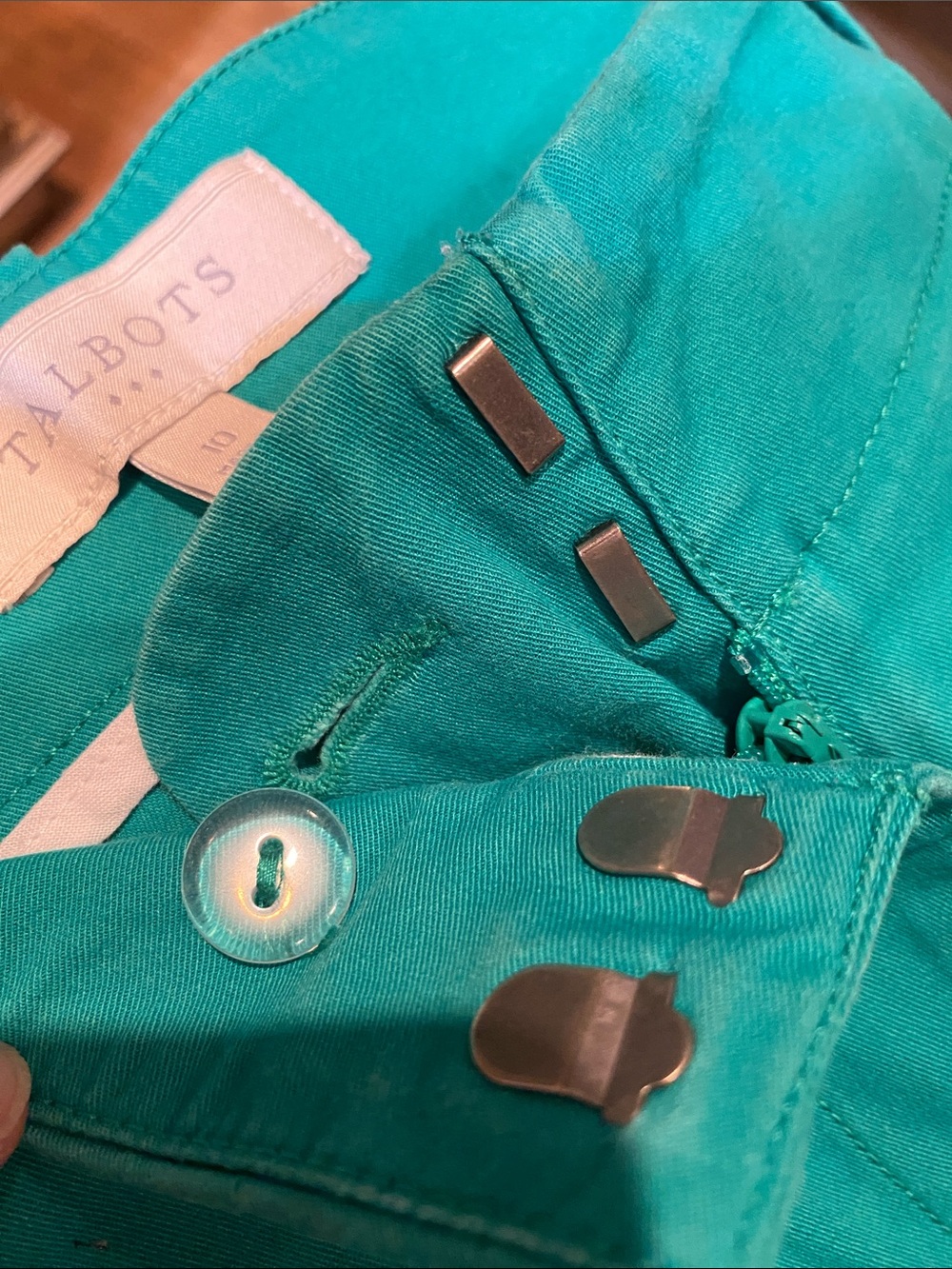 Talbots Green 11” Perfect Short Women’s Size 10 Summer Business Casual Classic - Picture 4 of 6